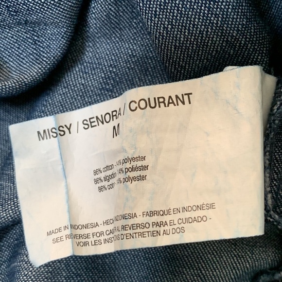 Martha Stewart Chambray Top - Picture 4 of 4